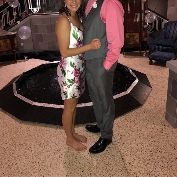 prom dress - Picture 3 of 3